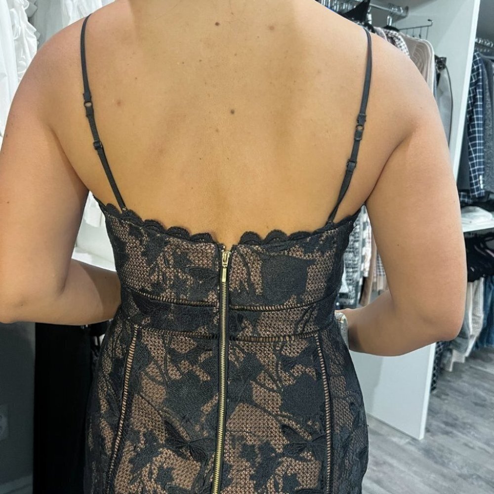 Marchesa Notte Black Guipure Lace Trumpet Midi Dress $895 - Picture 9 of 14